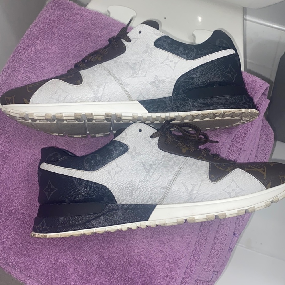 Louis Vuitton trainer running shoes